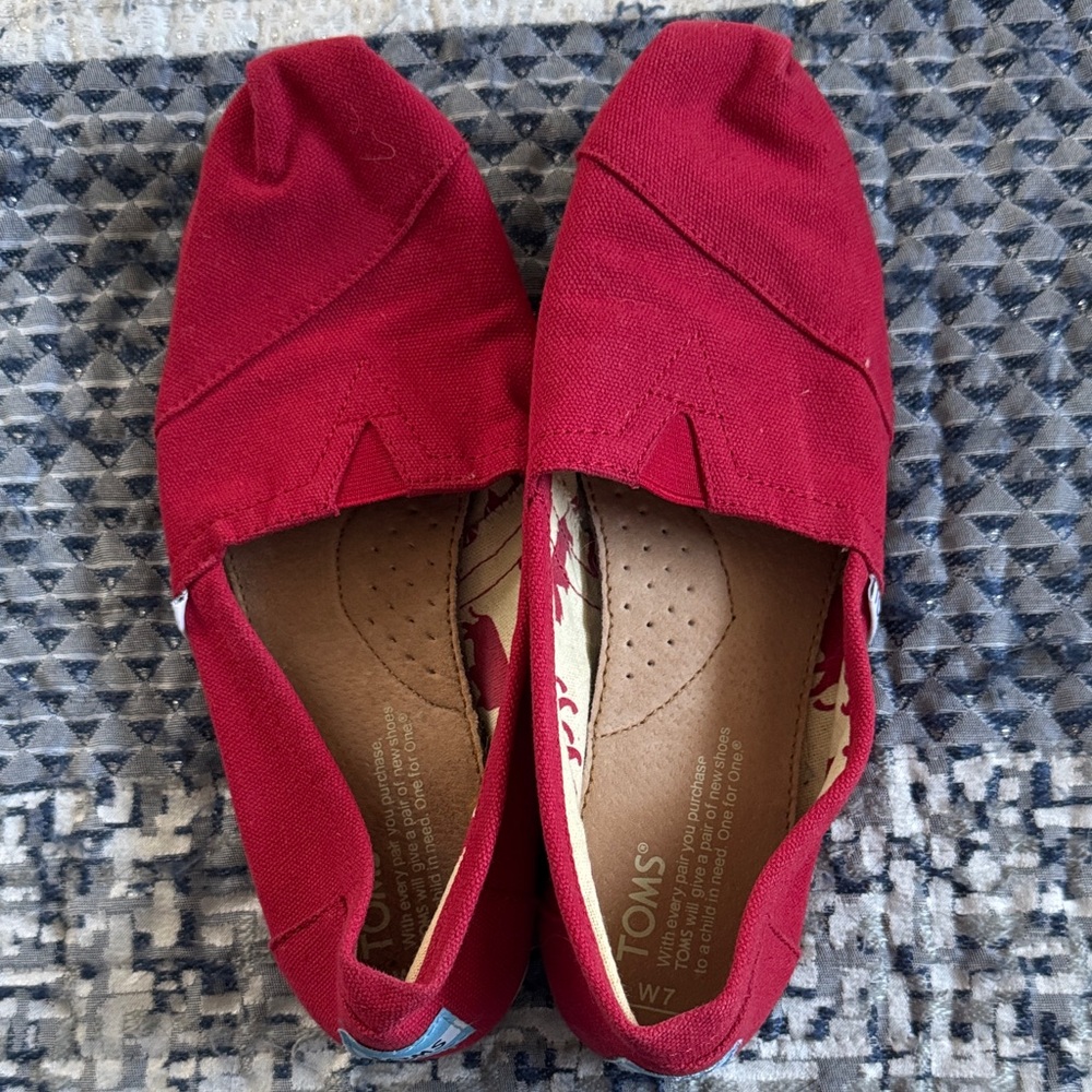 TOMS Women's Bold Red Flats